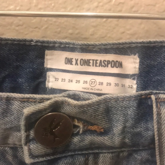 One Teaspoon Bandit Shorts - Size 27 - Picture 3 of 4
